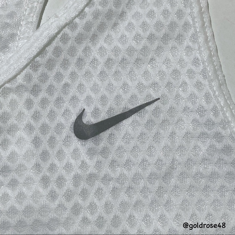Nike Dri-Fit Run Fast running tank top in white 719483-100 - Picture 4 of 7